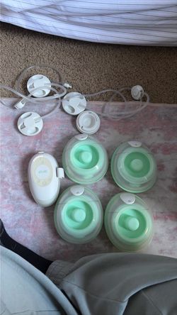 Elvie breast pump