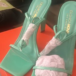 Size 7 Women’s Heels 