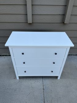 Ikea Hemnes 3 Drawer White Dresser for Sale in New York, NY - OfferUp