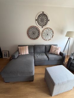 Sectional couch