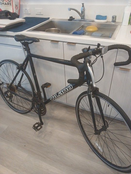 Vilano Road Bike 