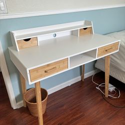 FREE- Desk With Drawers