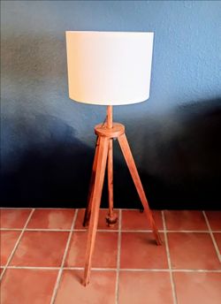 Standing Lamp