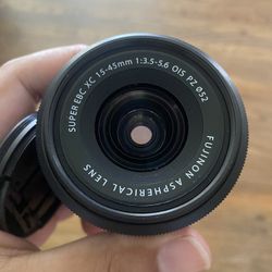 FUJIFILM XC 15-45mm f/3.5-5.6