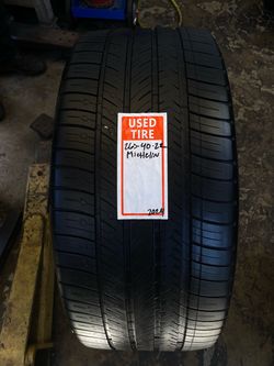 1 Michelin used tire 265/40/22