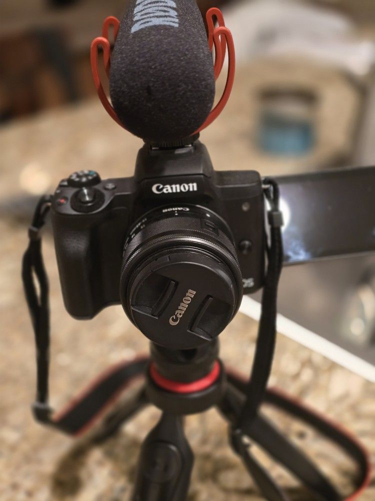 Cannon M50