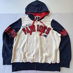 Pre Owned Excellent  New England Patriots  Full Zip Hoodie Sweatshirt  Embroidered Patch  Women  Size XL