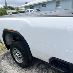Truck Bed With Retractable Cover 