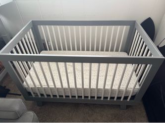 Crib and mattress