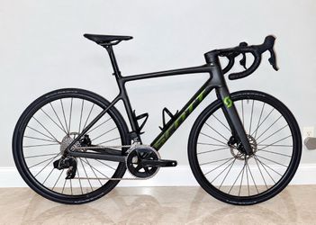 2024 Scott Addict 10 – 54cm Medium – Full Carbon – SRAM Rival eTap AXS Electronic – Disc Brake Road Bike 🔥 2024 Scott Addict 10 | Size 54cm / Medium
