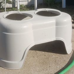 Elevated Pet Feeder Dog