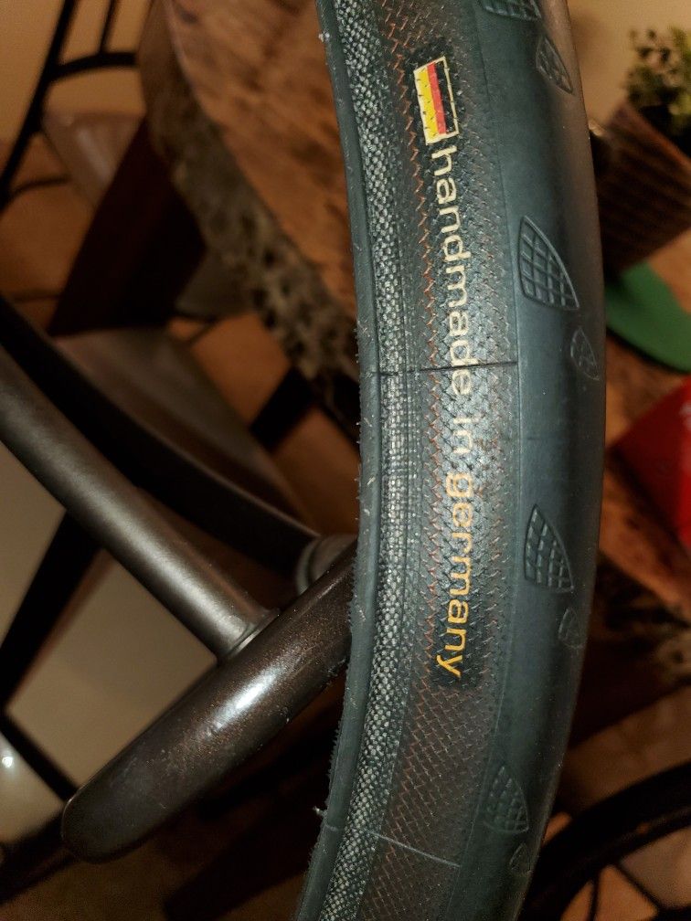 CONTINENTAL 70X32 TIRE SET (2)