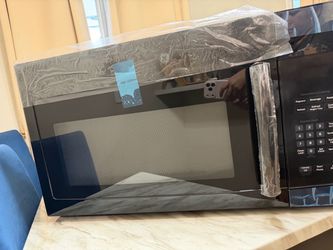 🖤 GE Black Microwave – New / Unused – $60 OBO