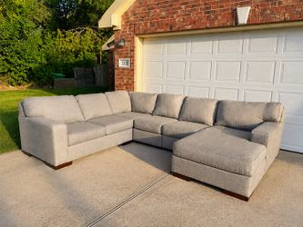 Rooms to go sectional couch