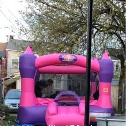 Bounce House 