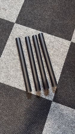 4 ea. small table legs