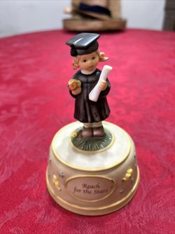 Rare-2003 Goebel “Reach For The Stars” Berta Hummel Graduation Wish Music Box