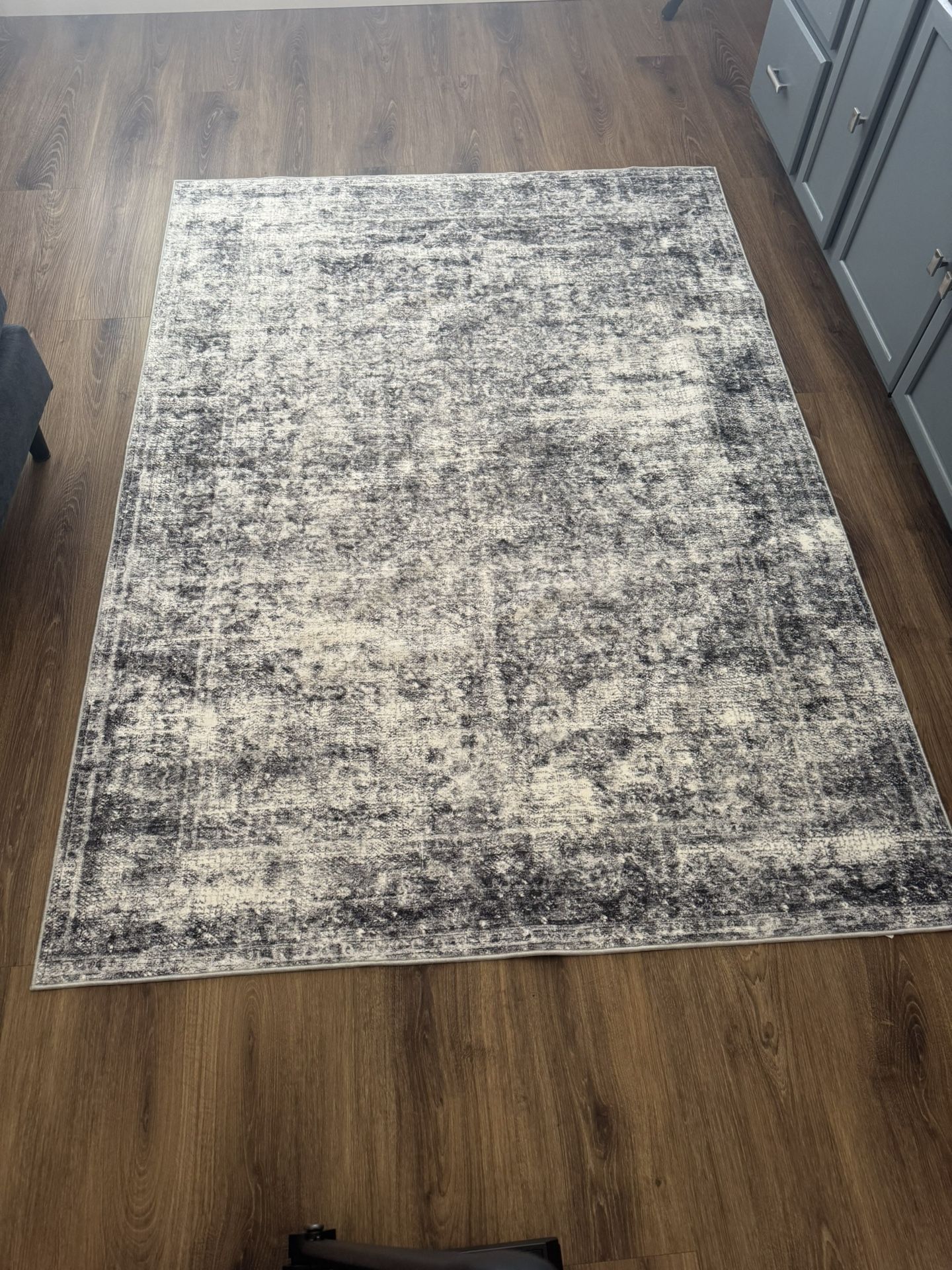 5x7 Gray Washable Rug