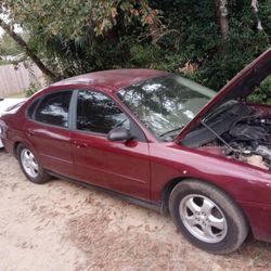 2006 Ford Taurus