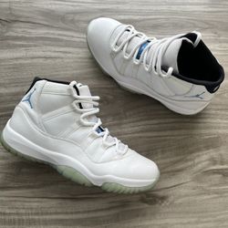 Size 10 Men’s- Jordan 11 Retro High Legend Blue/ Columbia
