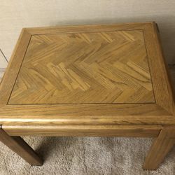 2 Oak End Tables 