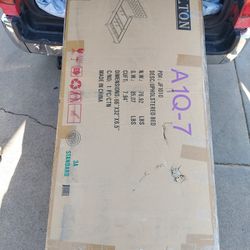 ALTON UPHOLSTERED BED 