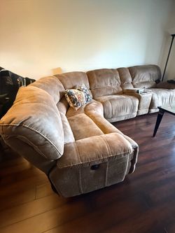 Large all electric Sectional Reclining Sofa