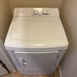 Insignia™ - 6.7 Cu. Ft. Electric Dryer with Sensor Dry - White 