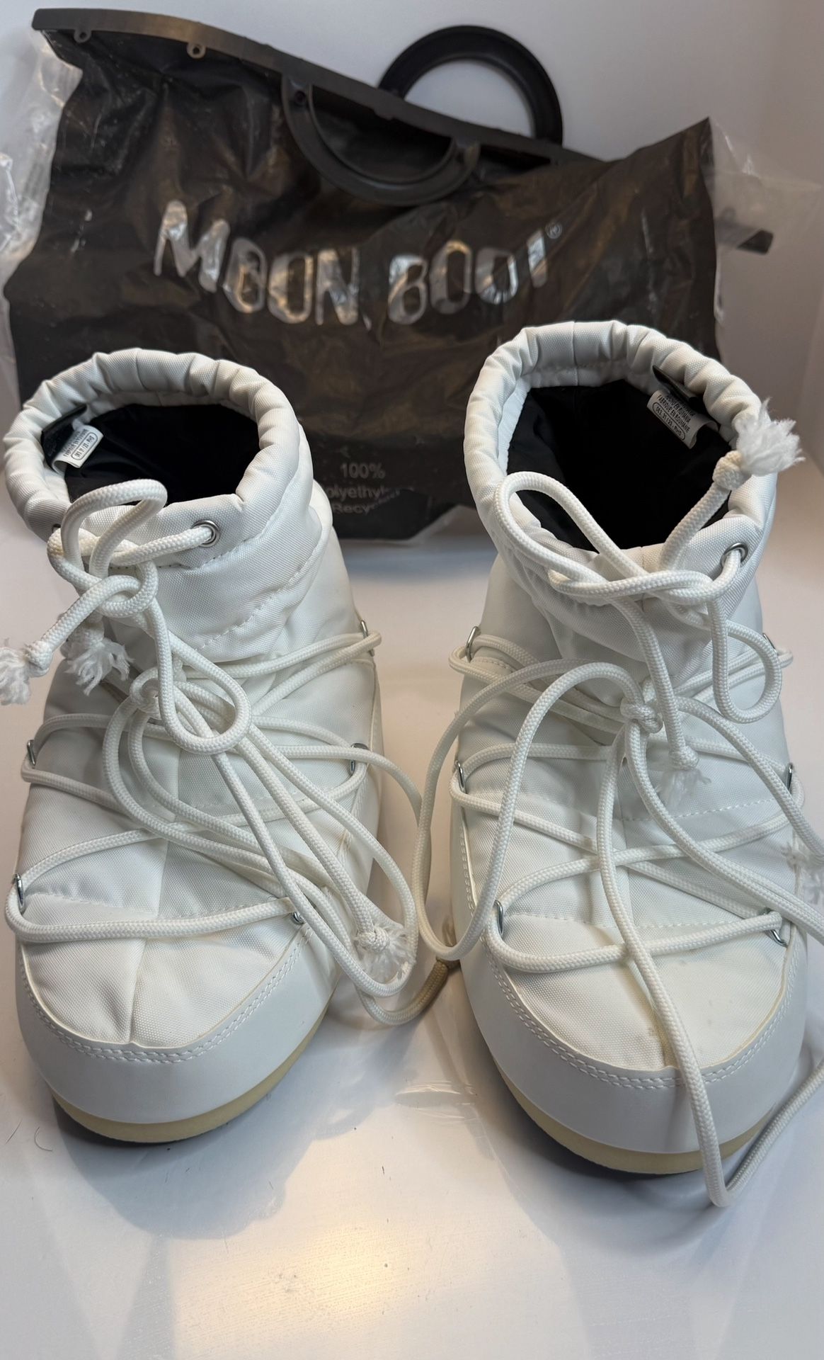 Moon Boot Light Low Nylon White 41/42 EU – Unisex Snow Boots