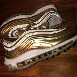 Womens Nike Air Max Size 8 Gold Sneakers 