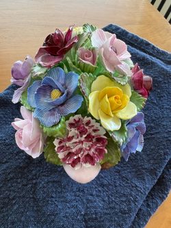 Vintage Aynsley Fine Bone China floral bouquet