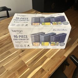 Food storage containers