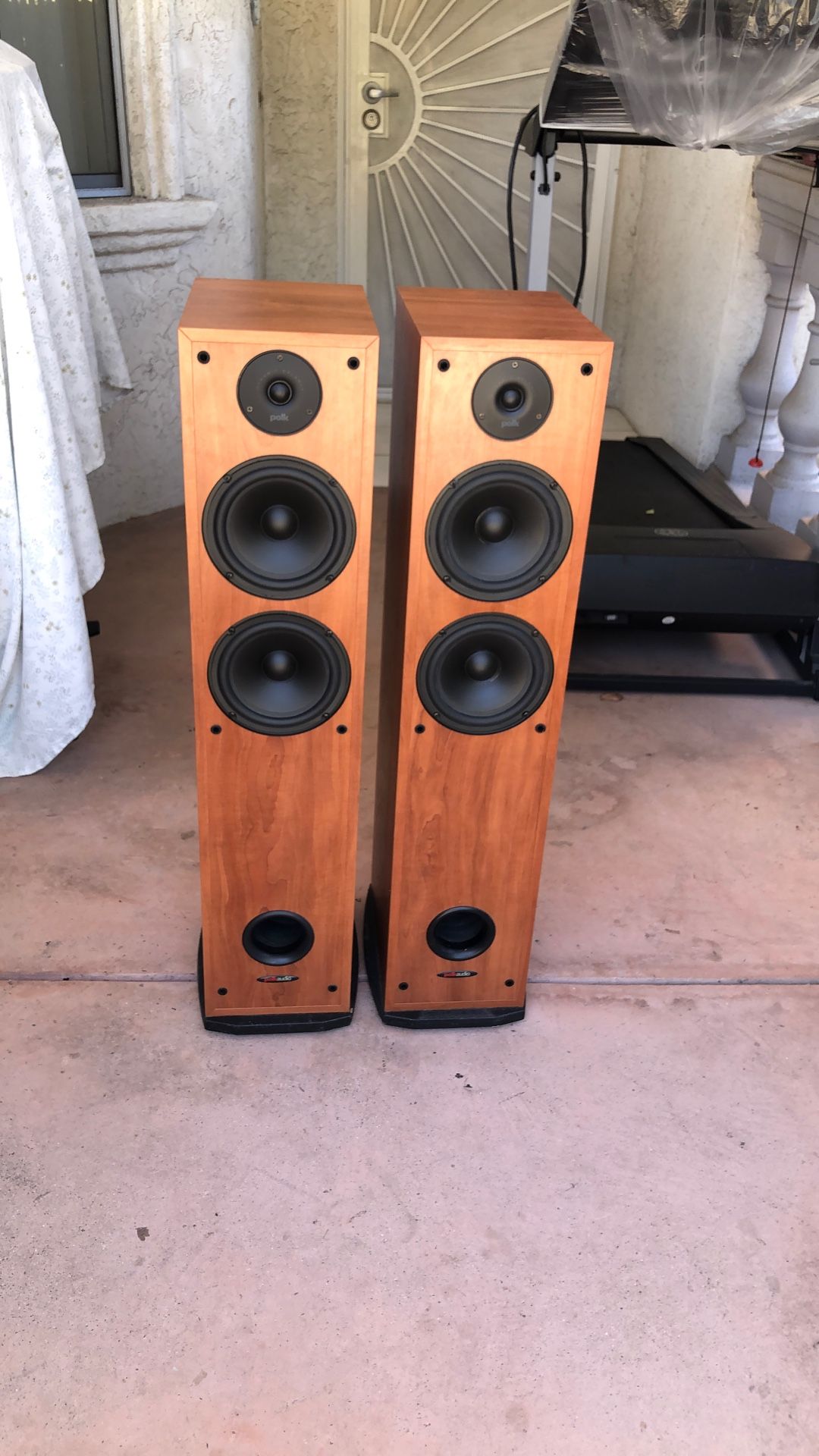 Polk Audio Speakers. R50.
