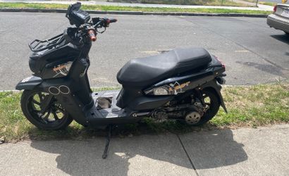 2024 Moped