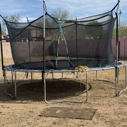 Trampoline 