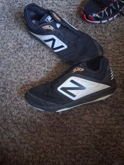 New Balance Cleets