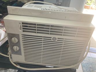 GE Window A/C Unit- works