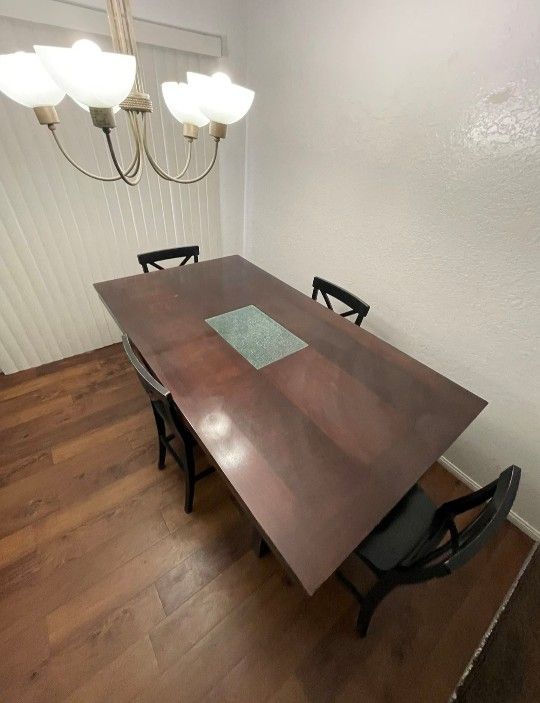 Kitchen Table 