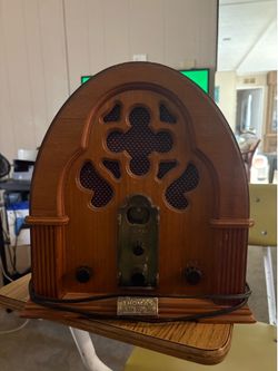 Thomas Collectors Edition Radio Model 217 Year January 1988