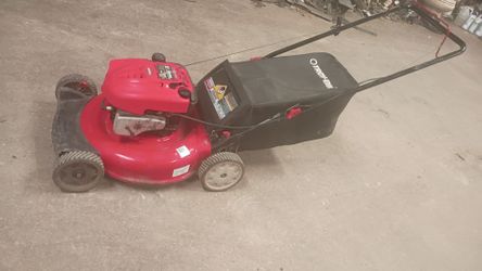675 troy bilt  190 cc lawnmower works perfect