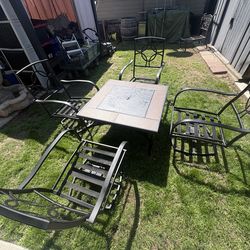 Hampton Bay Patio Table With Firepit And 4 Chairs
