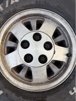 15" Chevy GMC Factory Aluminum Wheels 5x5 Truck Rims Set of 4 NEEDS TIRES OBO!!! Deal