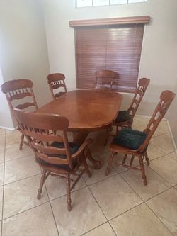 Dinning Room with 6 chairs