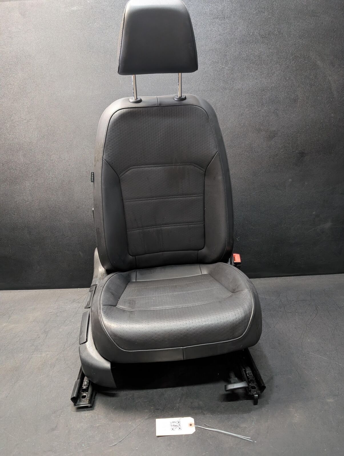 Front Right Seat Assy 2015 Volkswagen Passat 2014 (V2595)