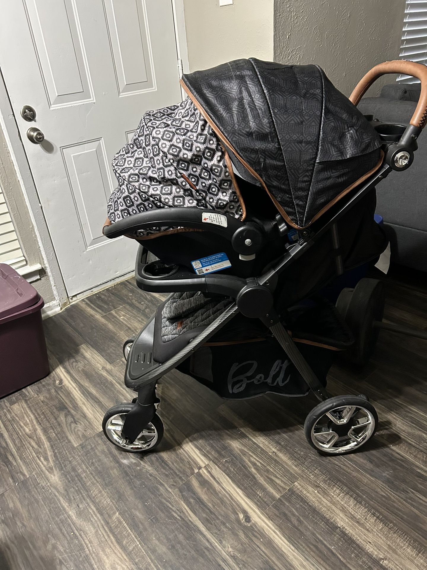 Monbebe Stroller and Car Seat