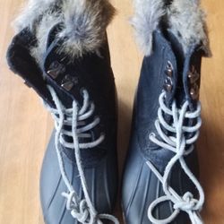 Sperry Women Boots Size 6 $60