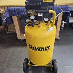 Dewalt Compressor 