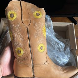 BRAND NEW WOMENS MEXICAN STYLE BOOT SHOES