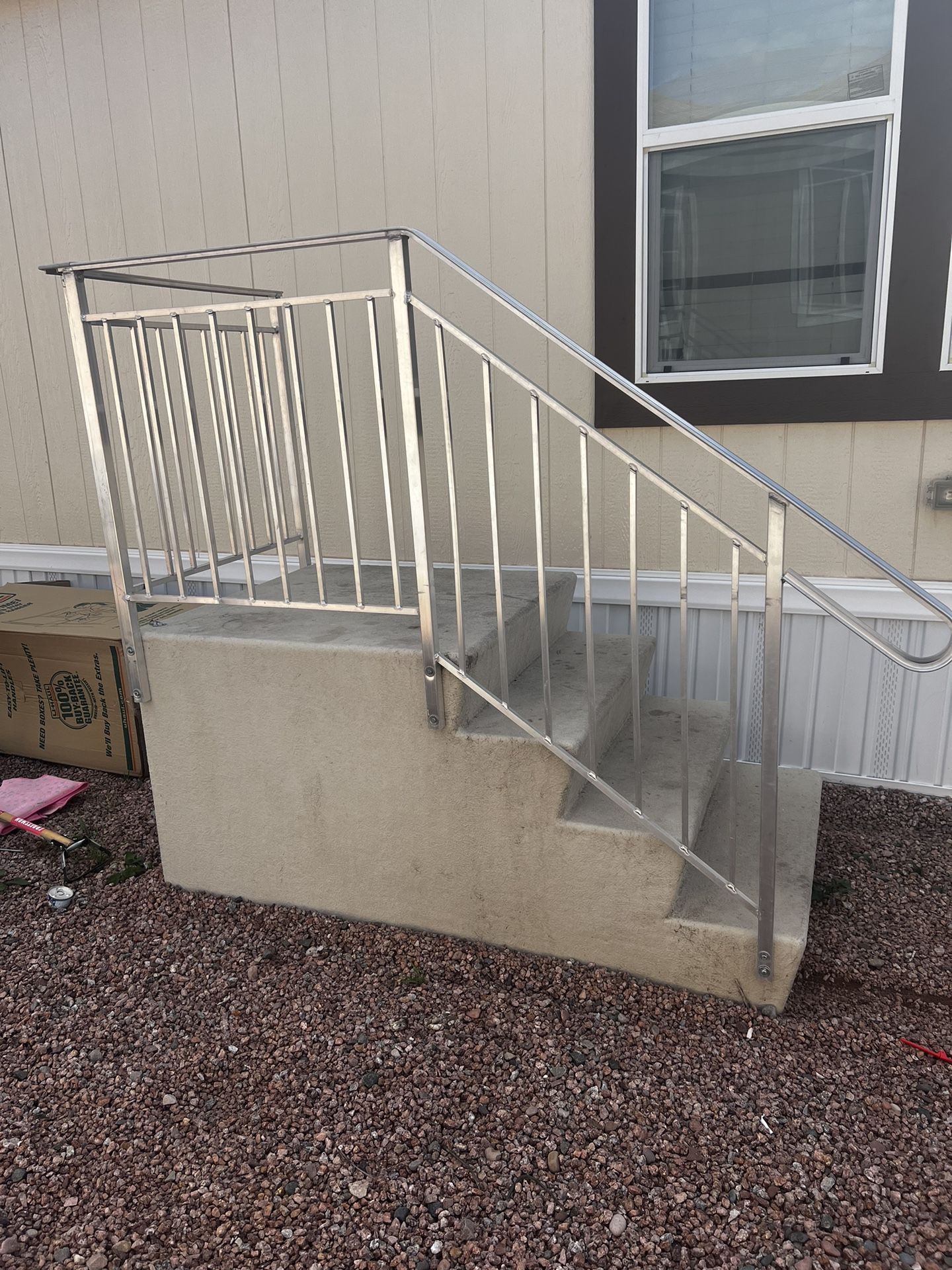 Mobile home stairs