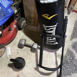  Heavy Bag And Weights Pull up bar